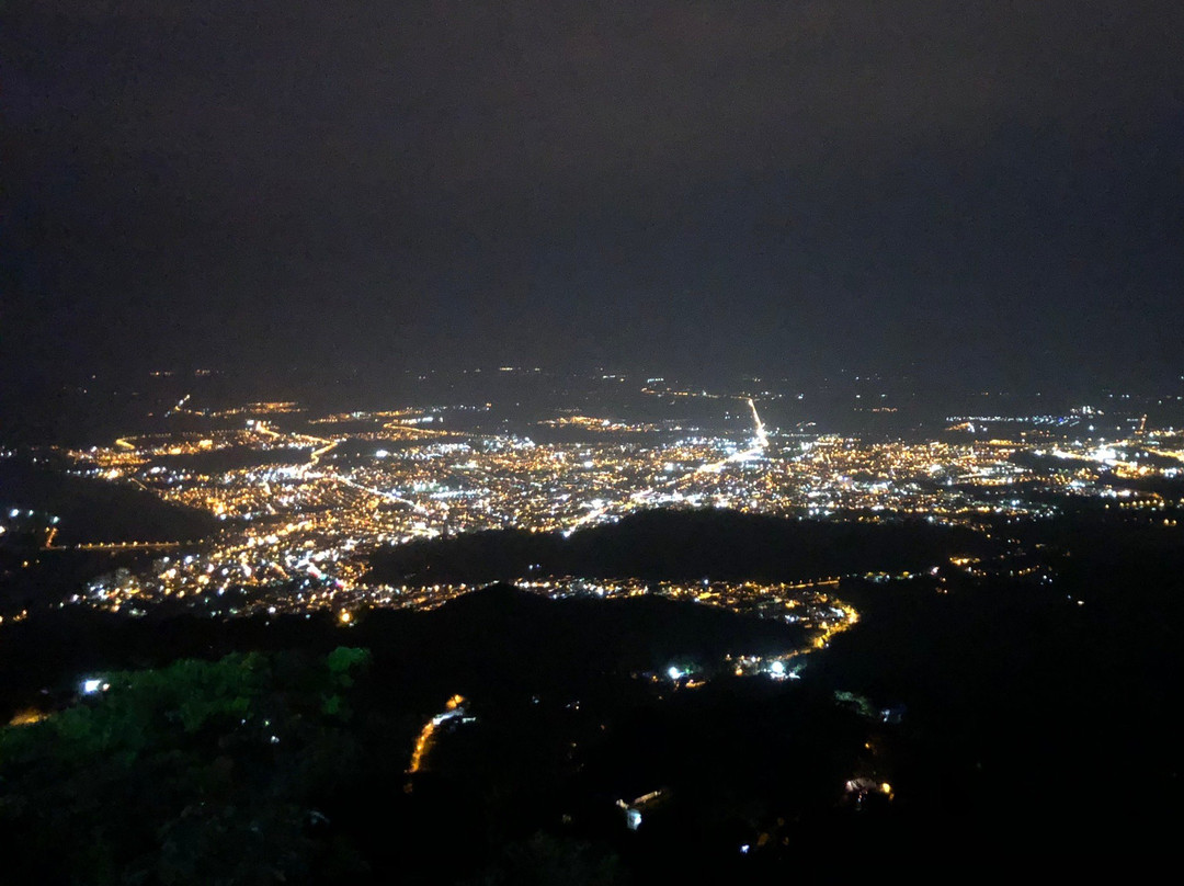 Mirador la Piedra del Amor-比亚维森西奥必去景点