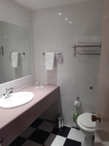 BON Hotel Bloemfontein Central-浴室