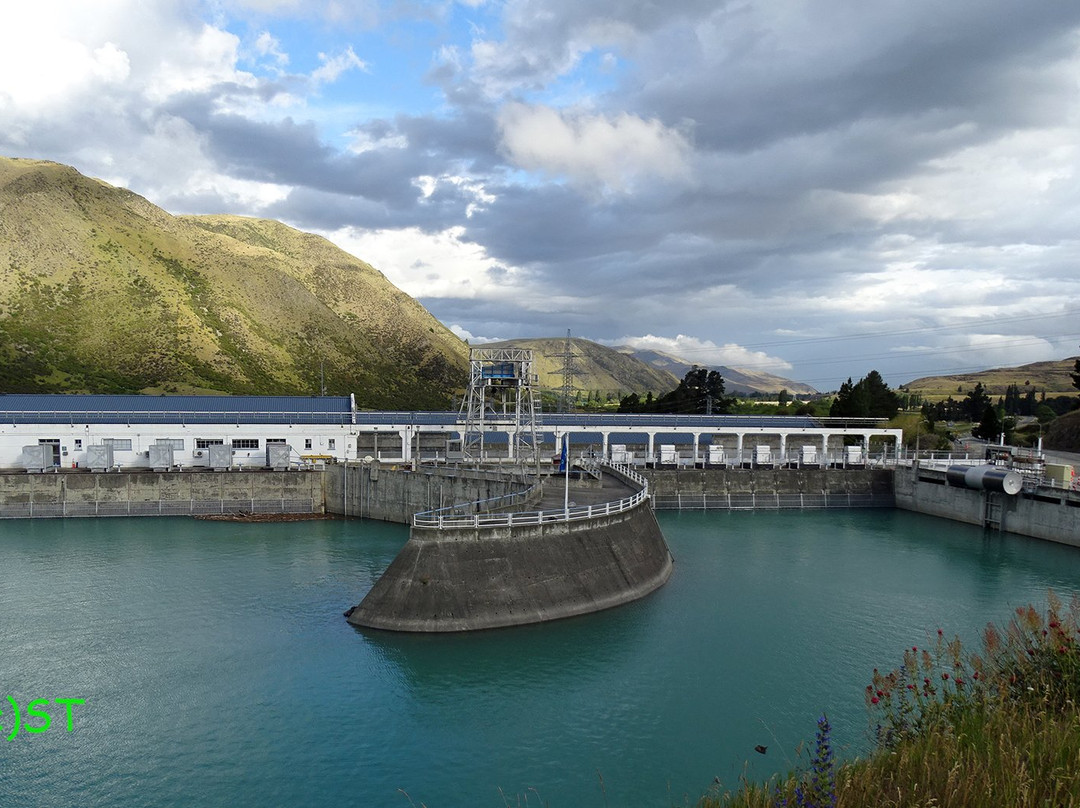 Waitaki Hydro Station Lookout景点图片