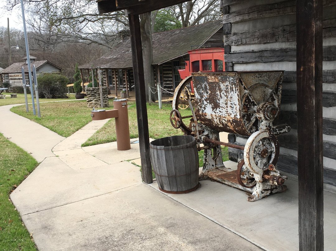 Pioneer Village & Lefty Frizzell Museum