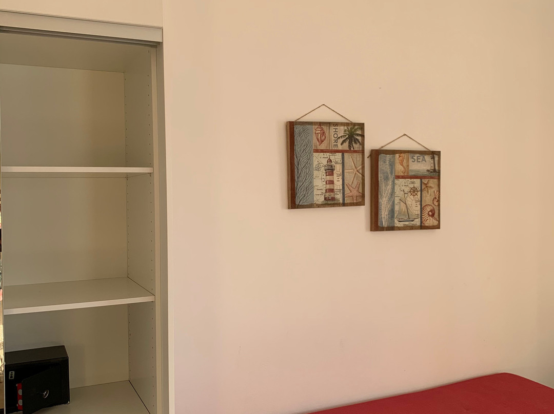 Pelini Rent Rooms主图