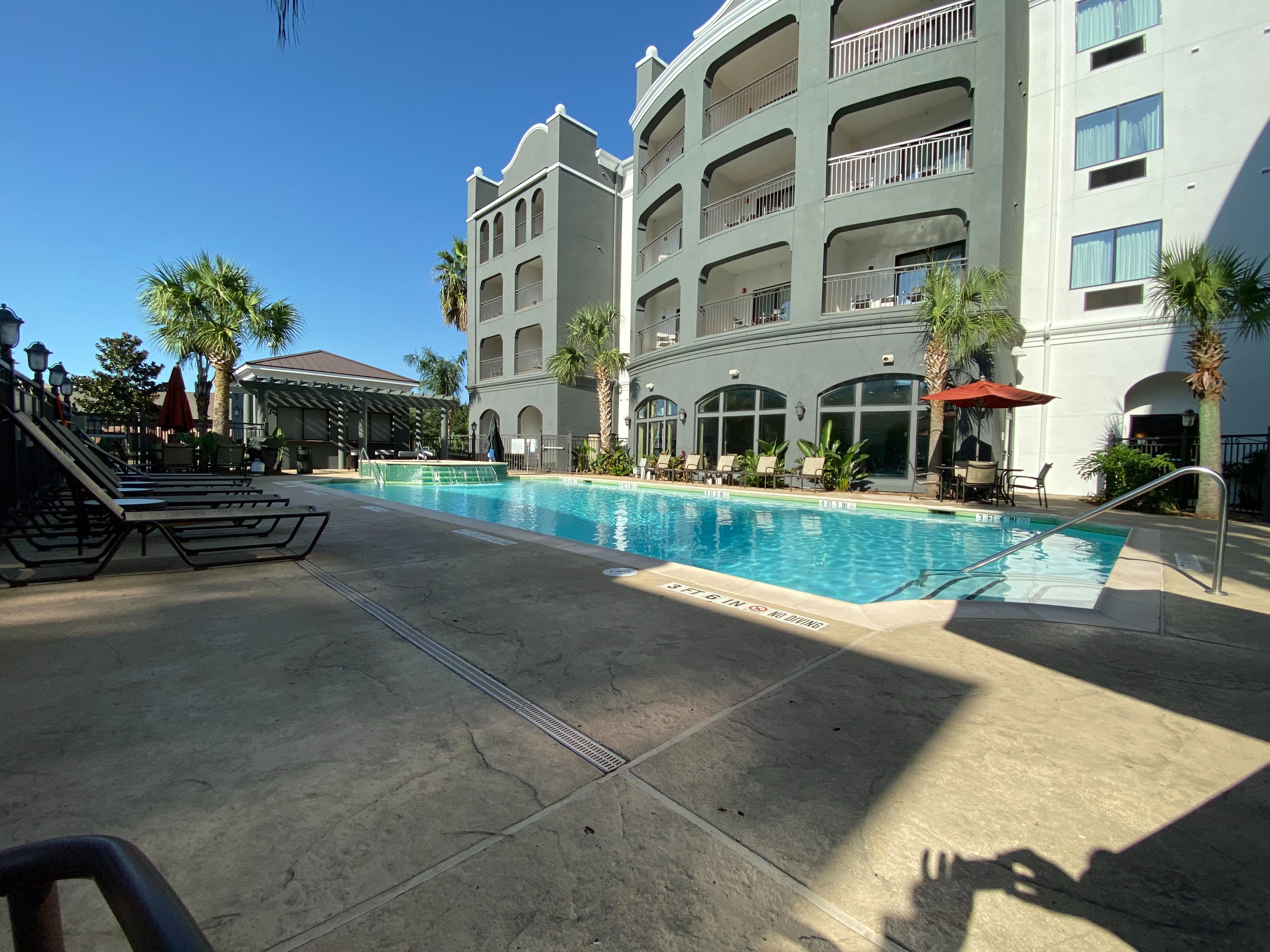 Courtyard Houma-泳池