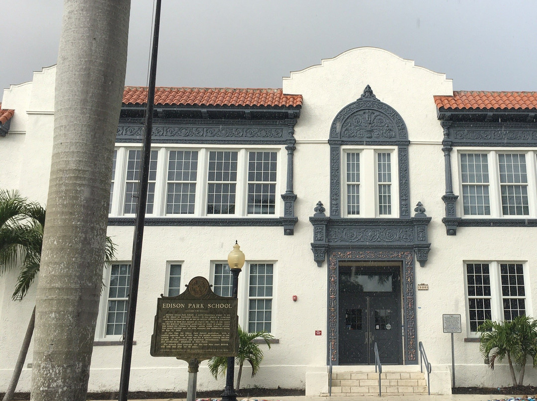 Edison Park Historic District-迈尔斯堡必去景点