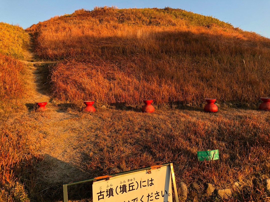Aotsuka Kofun Heritage Park景点图片