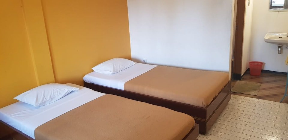 OYO 1996 Koneng Hotel主图