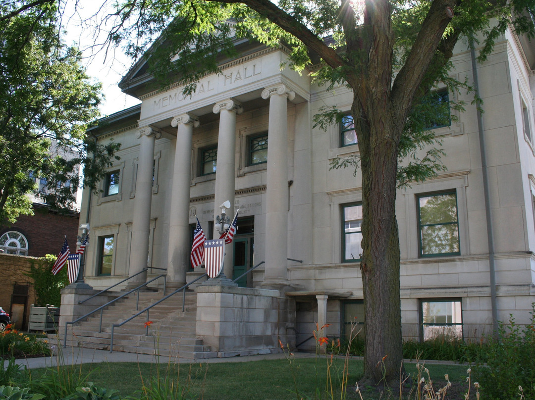 Veterans Memorial Hall and Museum-罗克福德必去景点