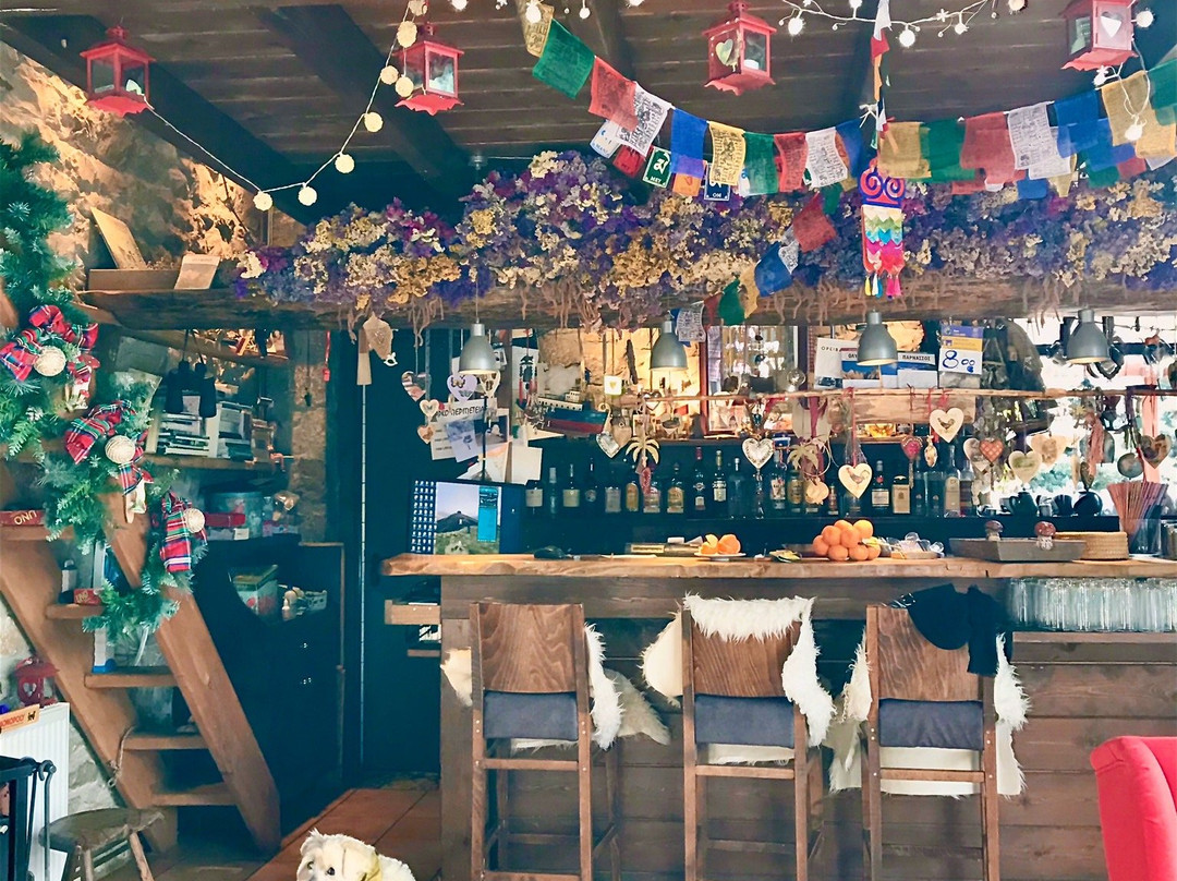 Katafygio-Oiti-Panourgias必去景点