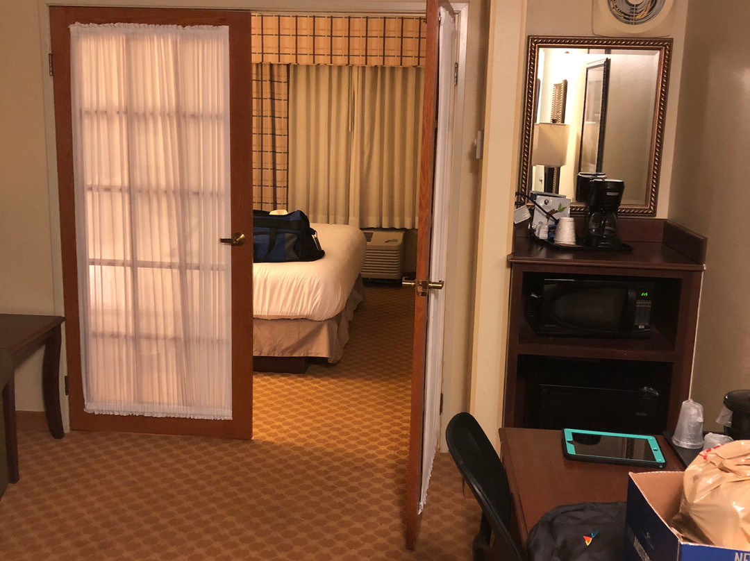 Country Inn & Suites by Radisson, Toledo, OH主图