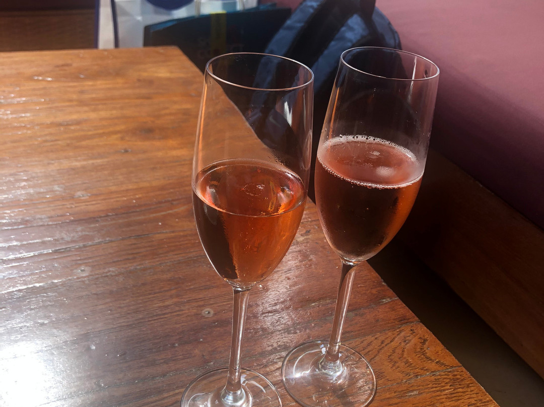 德瓦塔拉海滩酒店主图