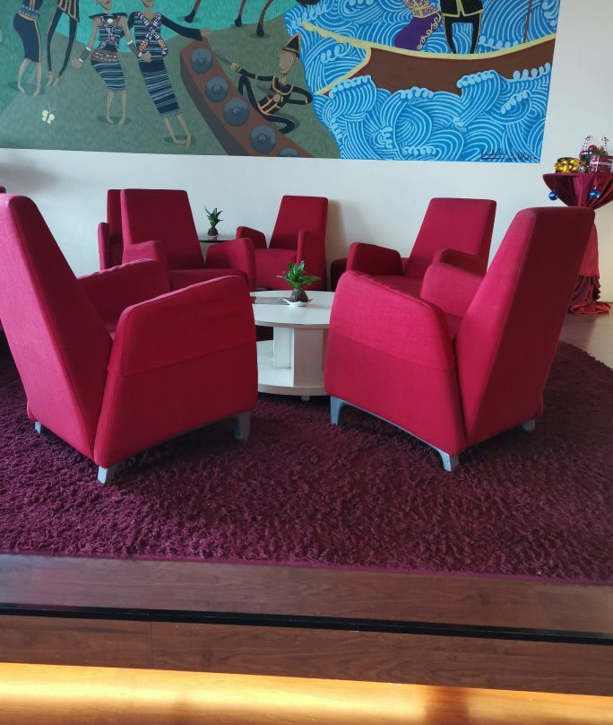 克拉甘丽晶酒店主图