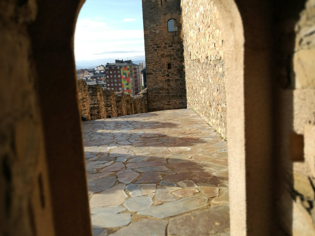 Castillo de los Templarios-蓬费拉达必去景点