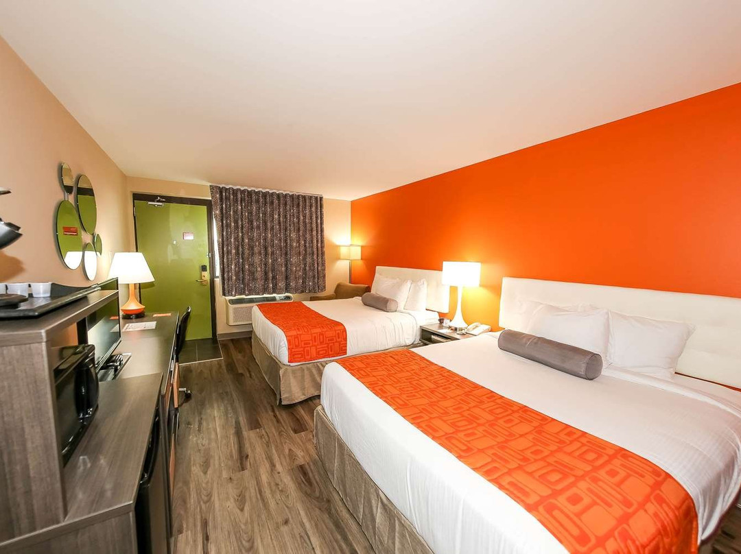 Howard Johnson by Wyndham Winnipeg West主图