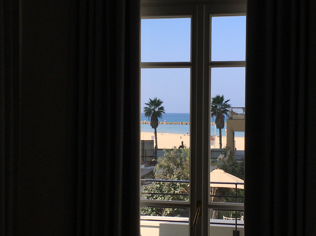 Renoma Hotel & Apartments主图