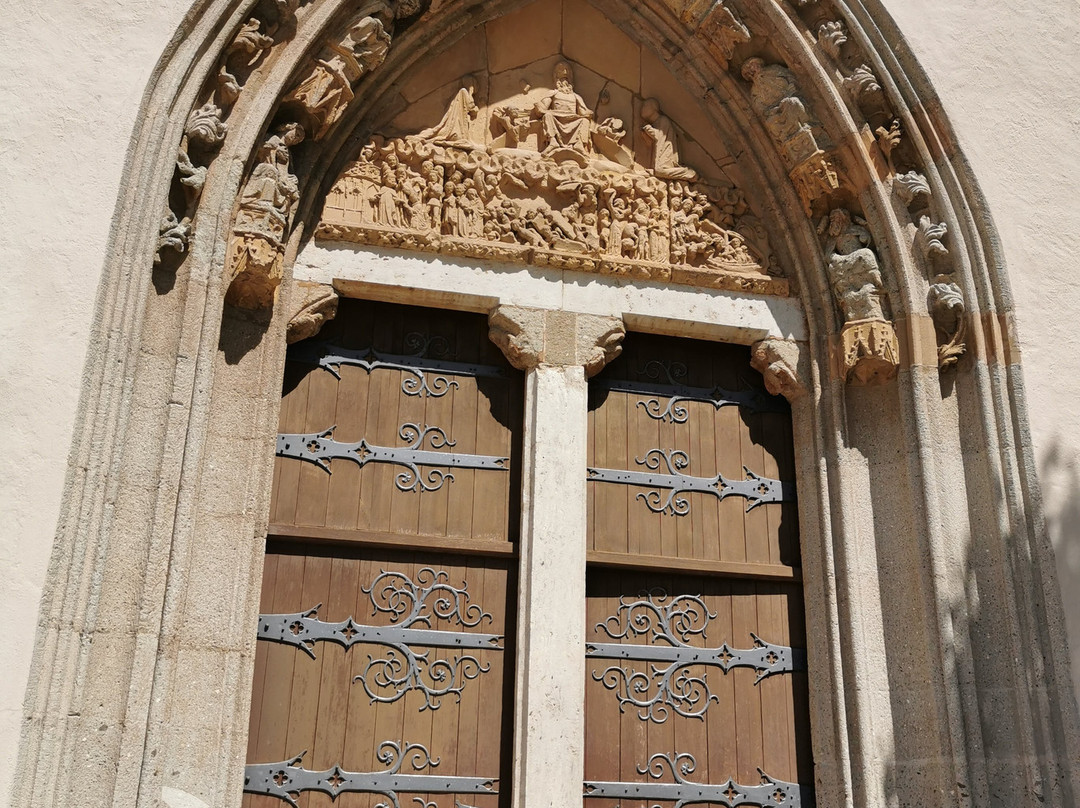 St.- Salvator-Kirche-讷德林根必去景点