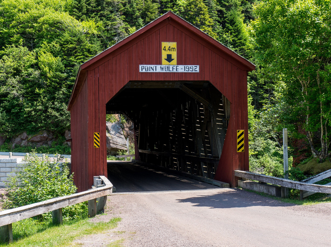 Point Wolfe Covered Bridge景点图片