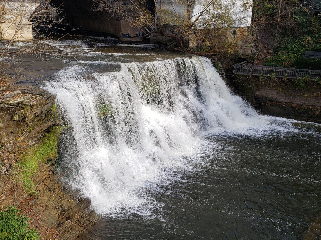 Chagrin Waterfalls-Chagrin Falls必去景点