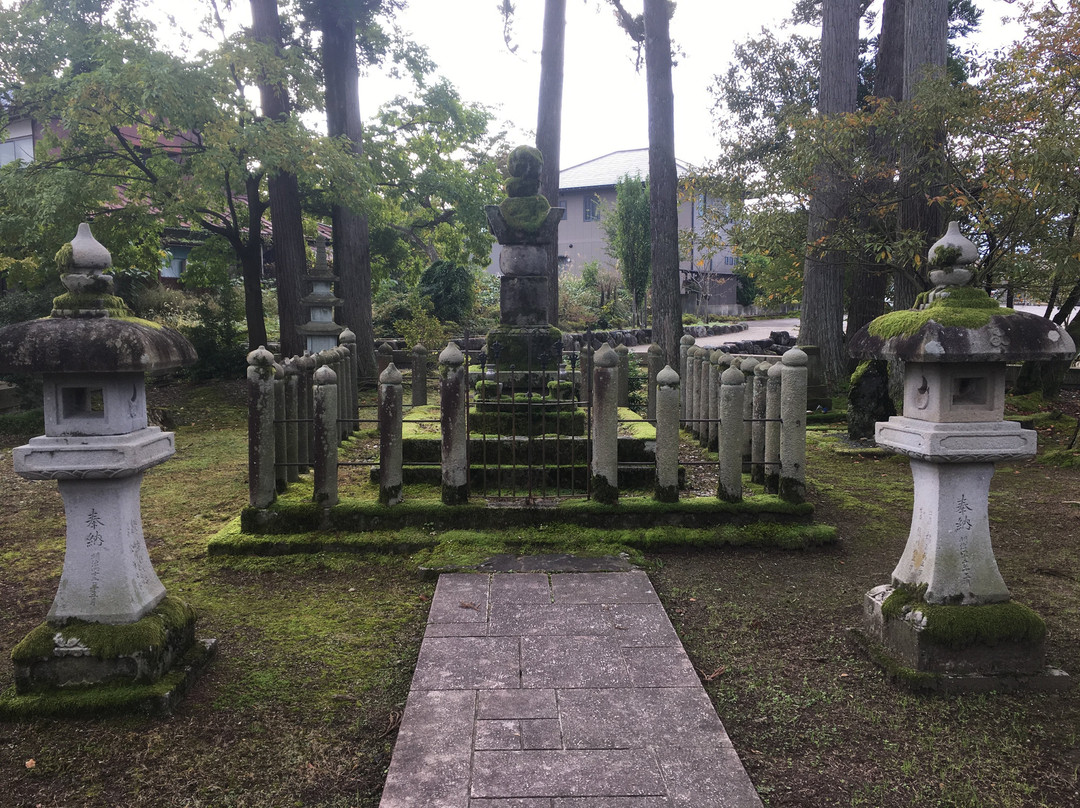Yoshikage Asakura's Cemetery景点图片