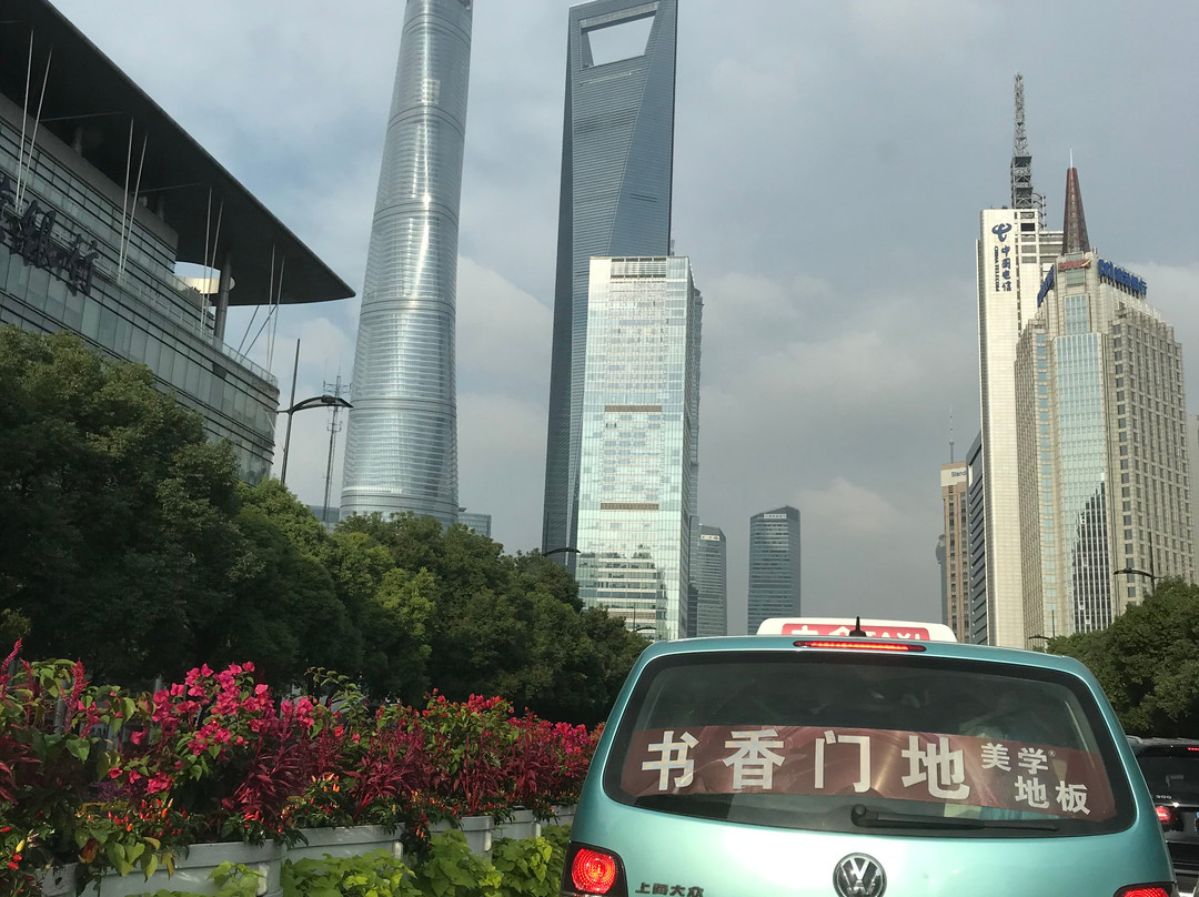 Tour in Shanghai-上海市必去景点