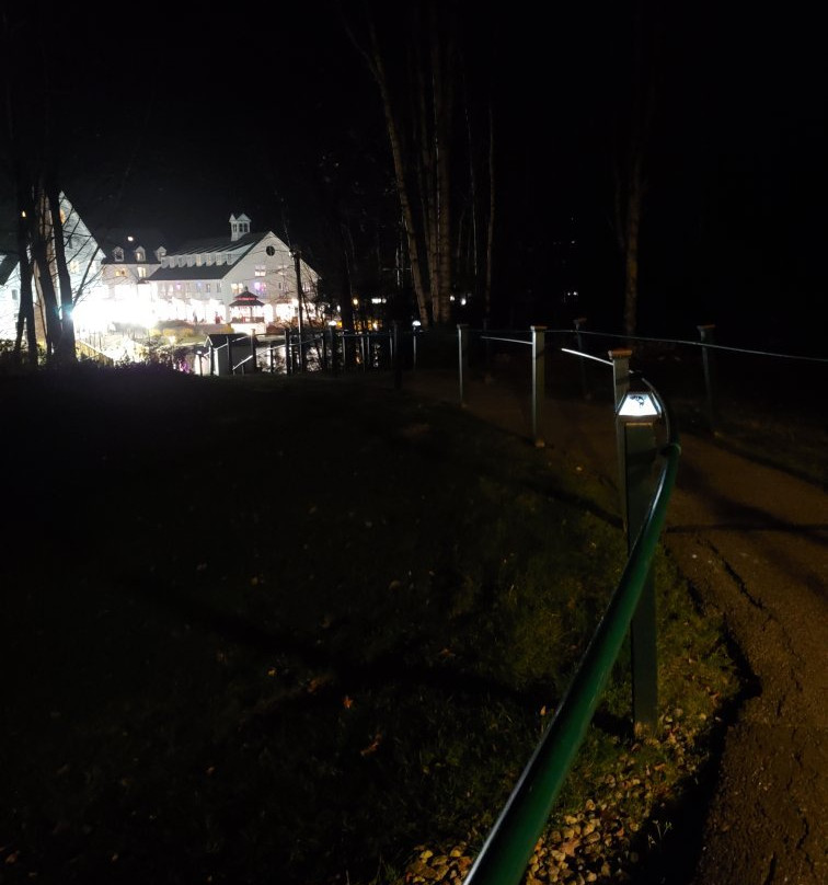 Golden Eagle Lodge主图