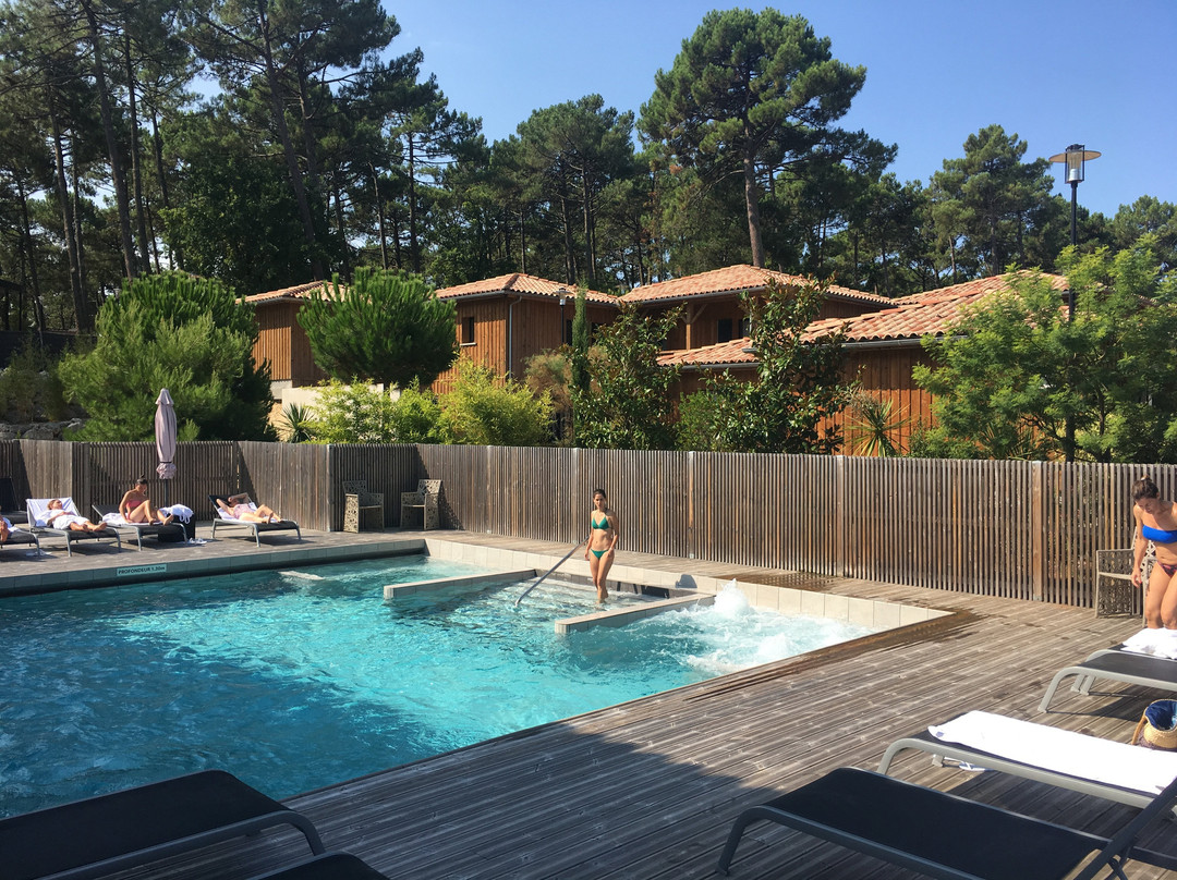 Domaine Du Ferret, Lodges, Restaurant & Spa主图