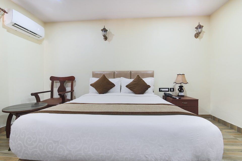 Hotel Holiday Home主图