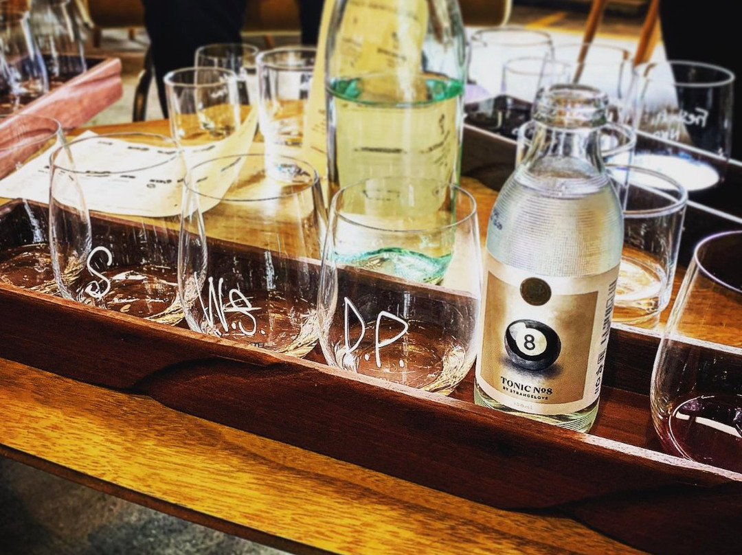 Applewood Distillery景点图片
