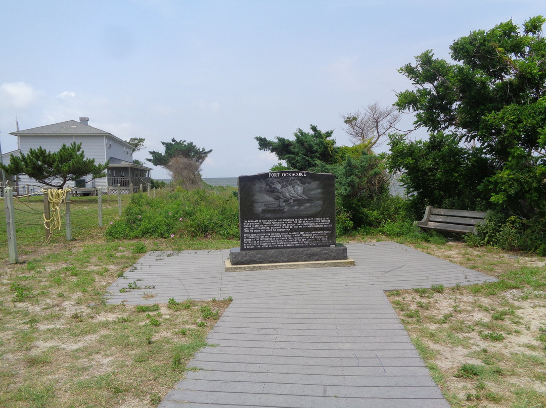 Fort Ocracoke Monument景点图片