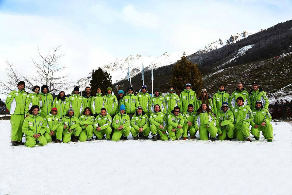 Eas Escuela Argentina de Snowboard & Ski-圣卡洛斯-德巴里洛切必去景点