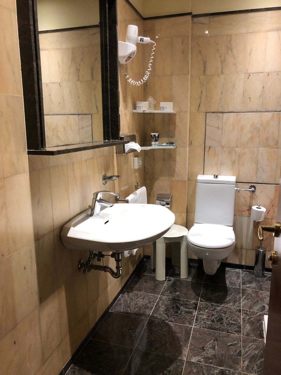 Mercure Reggio Emilia Centro Astoria-浴室