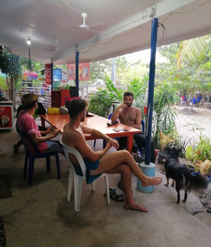 东方红树圣地酒店主图