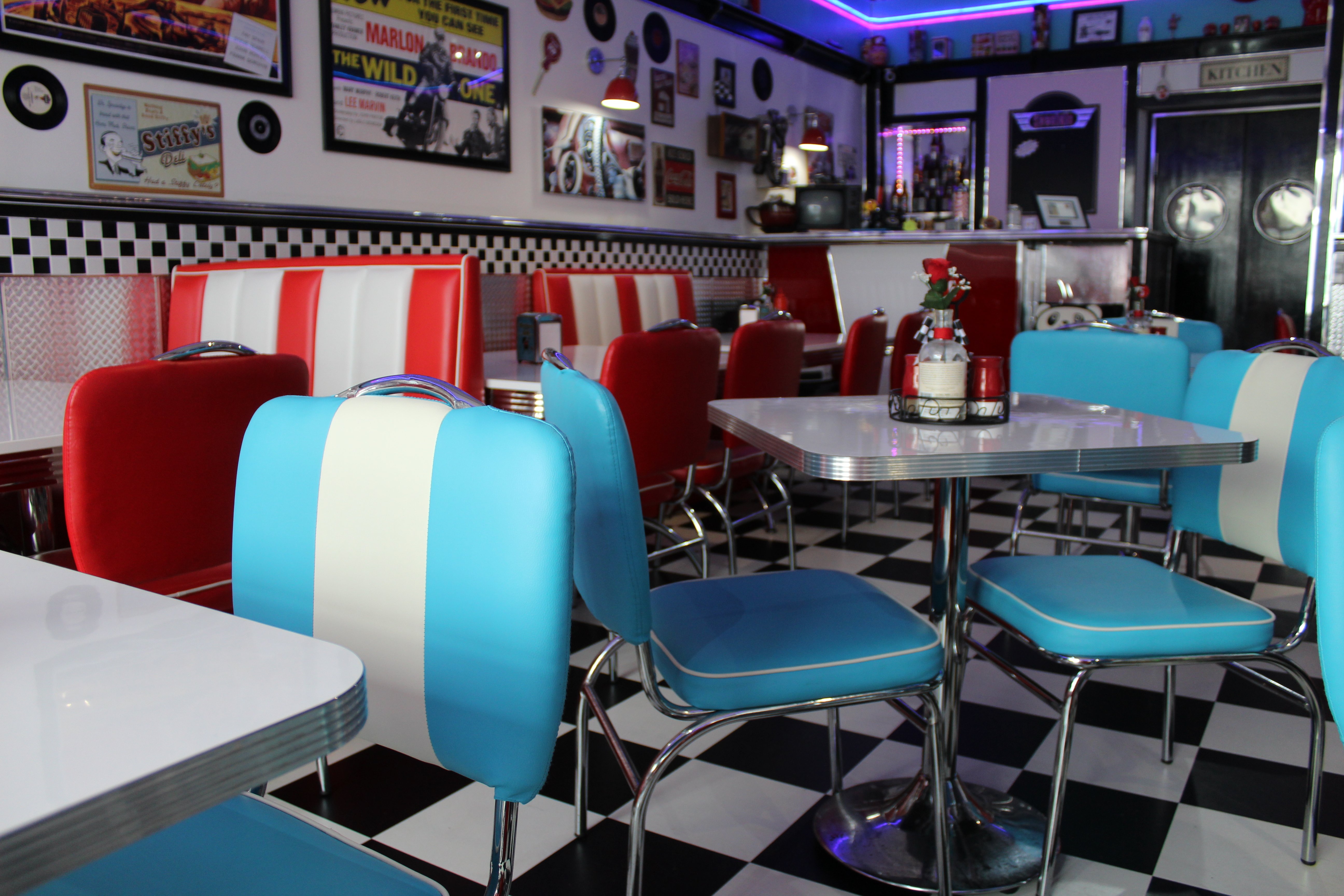 Cadillac Kustomz Hotel-餐饮