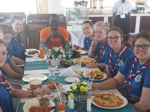 Imani Zuberi-石头城必去景点