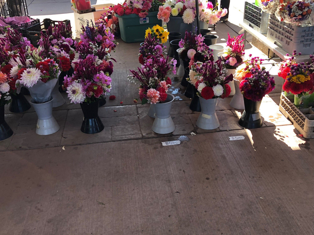 Downtown Farmers Market-欧克雷尔必去景点