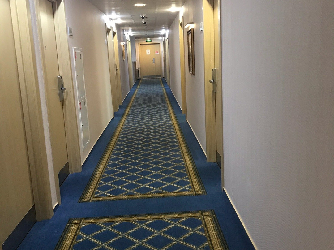 East Gate Hotel主图
