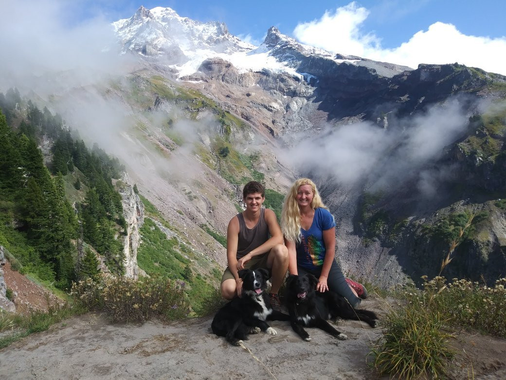 Ramona Falls Trail-Rhododendron必去景点