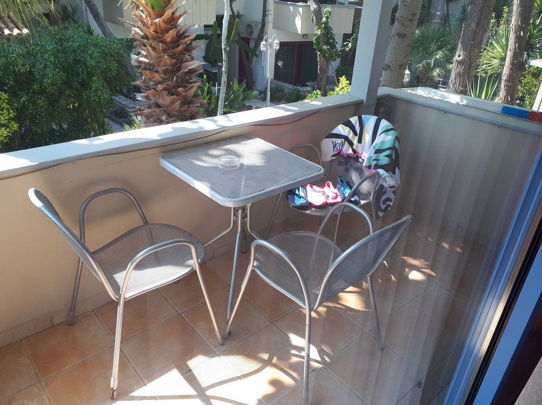 Rouda Bay Beach Hotel主图