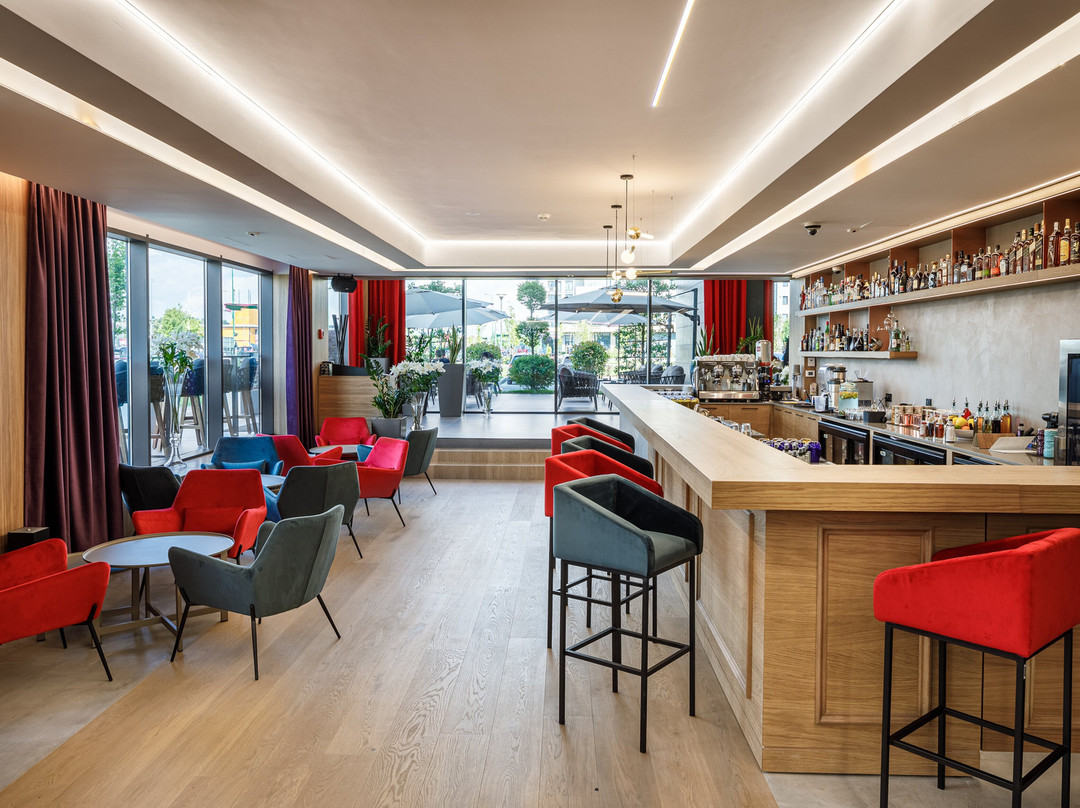 Harman旅游景点-Agho Cocktail Studio