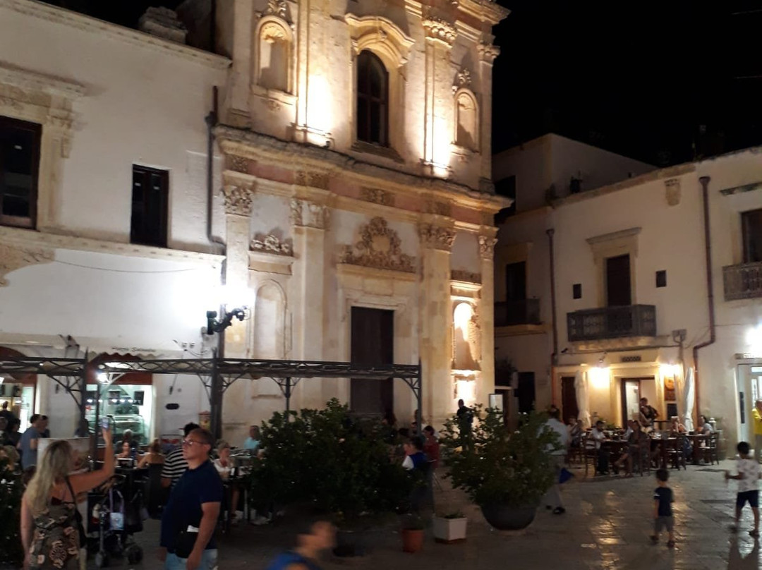 Piazza Salandra-纳尔德奥必去景点