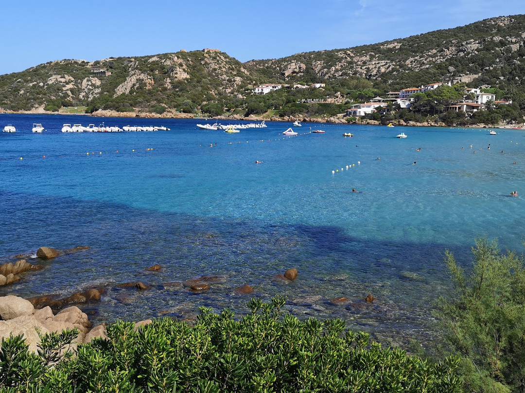 Spiaggia libera Baja Sardinia景点图片