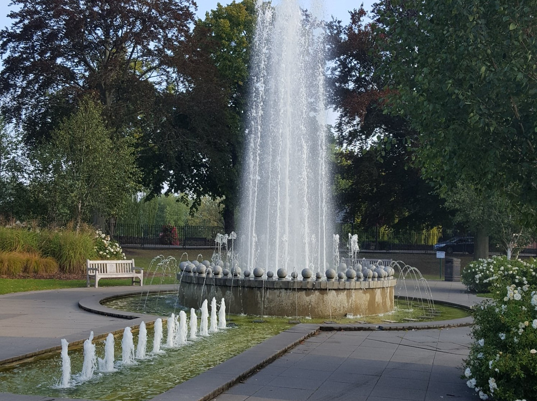 Diamond Jubilee Fountain-温莎必去景点