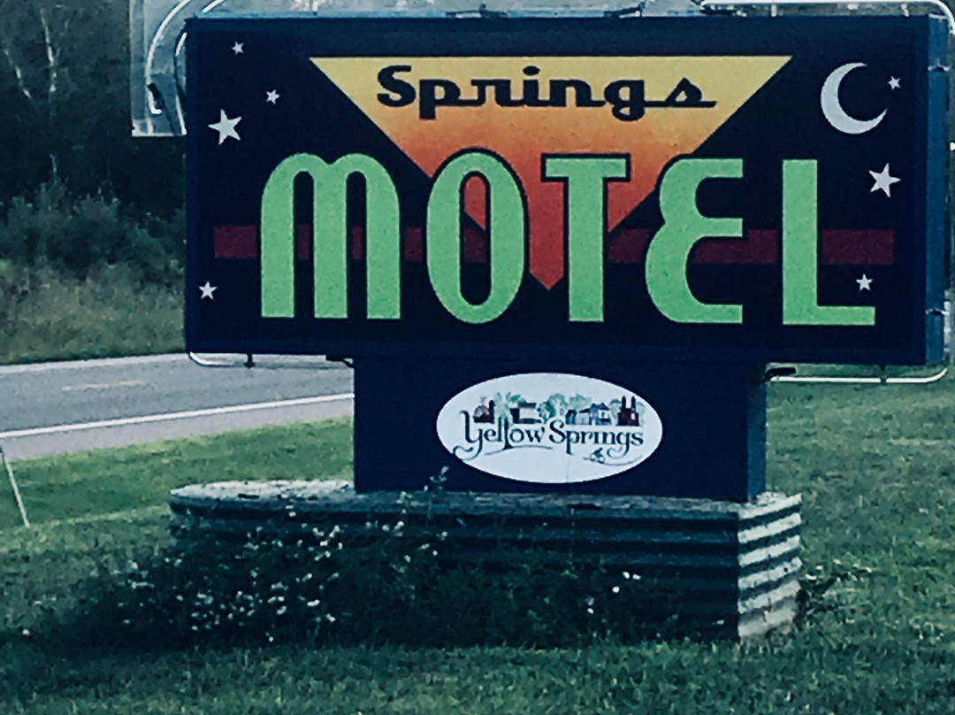 The Springs Motel主图
