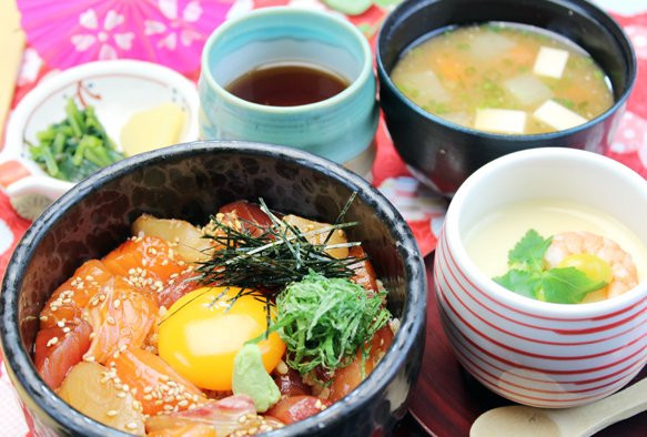 遊食房屋 観音寺総本店
