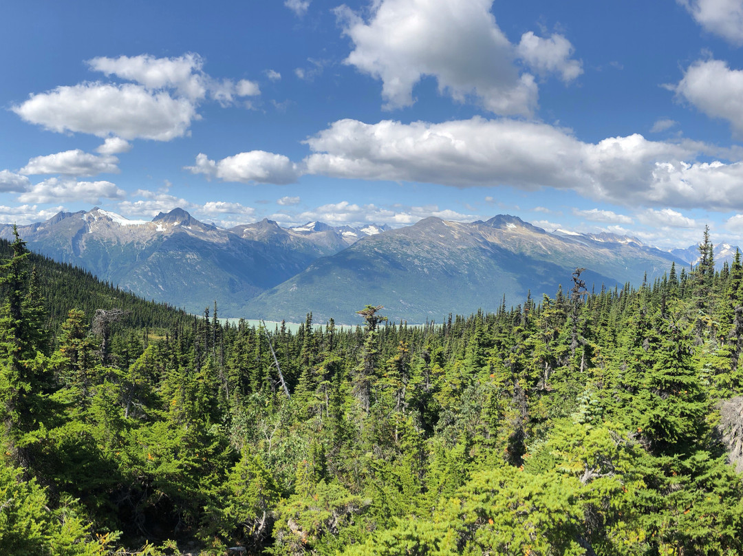 Upper Dewey Lake-史凯威必去景点