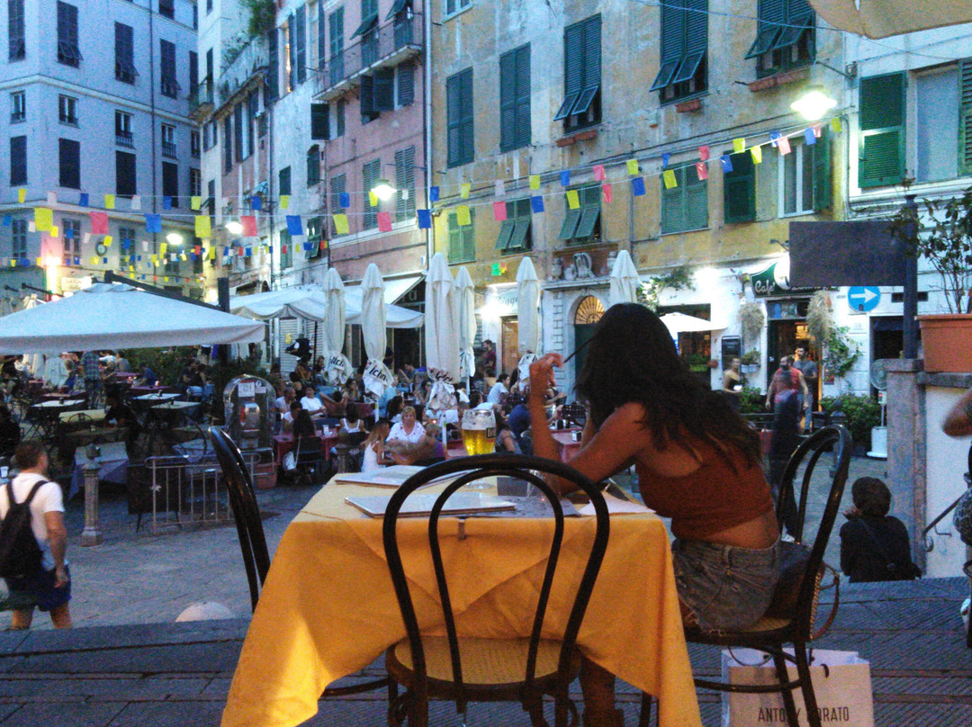 Piazza delle Erbe-热那亚必去景点