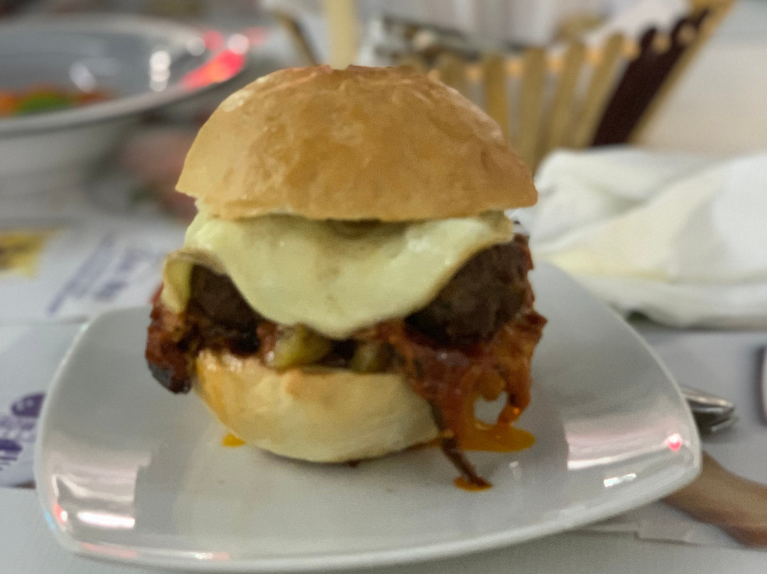 Discobowling Hamburgheria Ucicinemas-卡索里亚必去景点