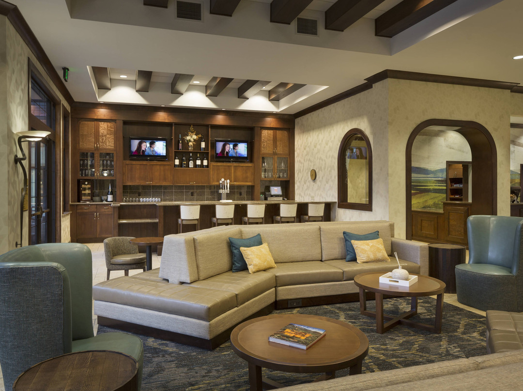 纳帕谷春季山丘套房酒店主图