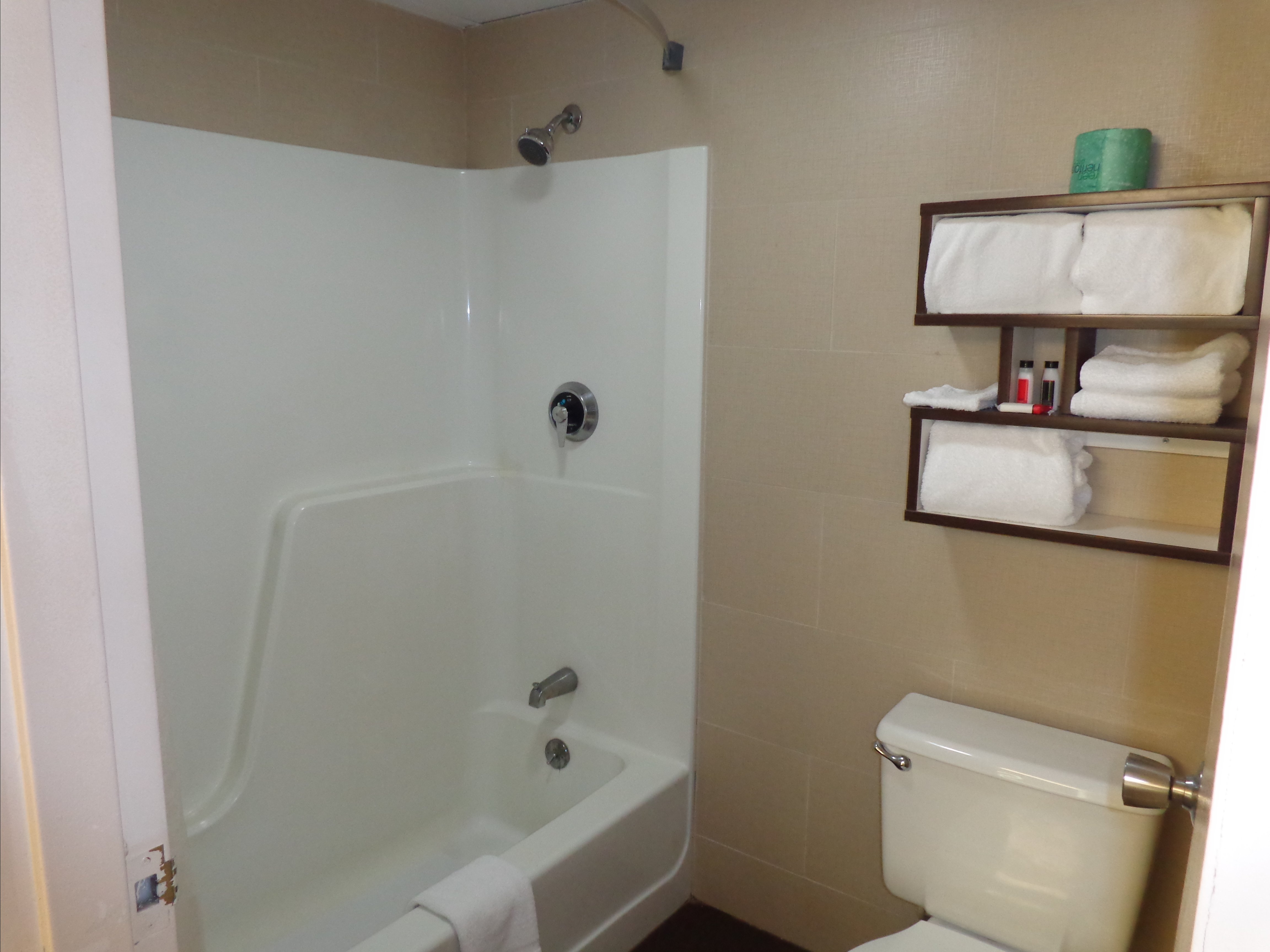Howard Johnson by Wyndham Suffern-官方