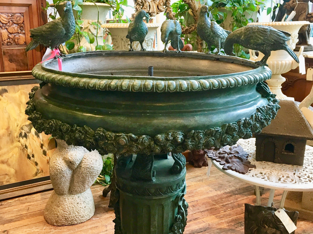 The People's Store Antiques and Design Center景点图片