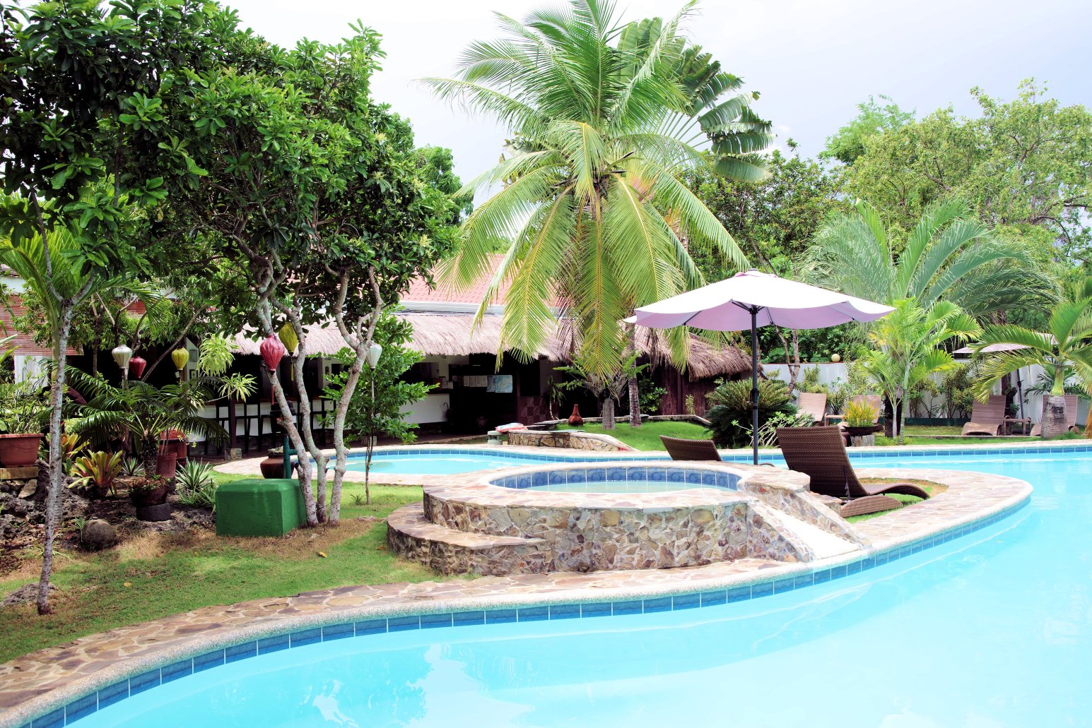 福茂萨波荷别墅酒店-泳池