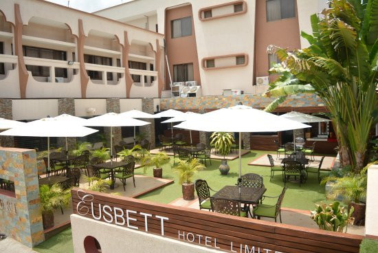 厄斯贝特酒店主图